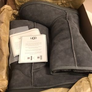 BRAND NEW never worn! gray size 9 Tall ugg boots